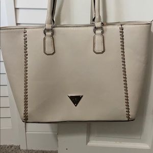 Guess pocket book